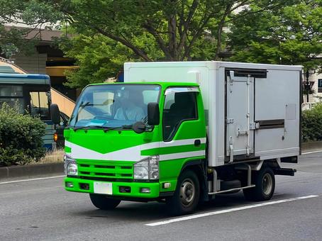 トラック 待機